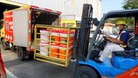 Terlebih pada karyawan/ti dengan masa bakti lebih dari 30 tahun, kami memberikan penghargaan sebagai bentuk apresiasi perusahaan terhadap sinergi antar SDM dengan eksistensi Nippon Paint selama 54 tahun di Indonesia. Semoga penghargaan ini dapat menjadi inspirasi bagi karyawan/ti lain untuk memberikan kinerja terbaiknya bagi Nippon Paint Indonesia.