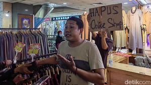 Potret Pedagang Pasar Tanah Abang Minta TikTok Shop cs Tutup