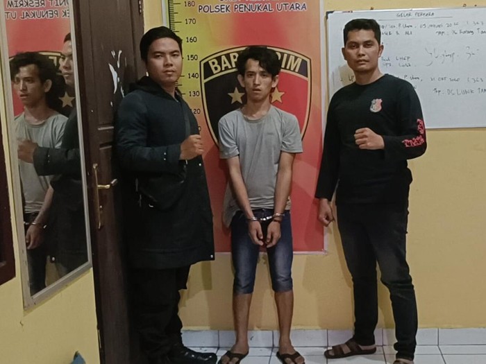 Pria tusuk mati sahabatnya sendiri karena dipicu hp rusak