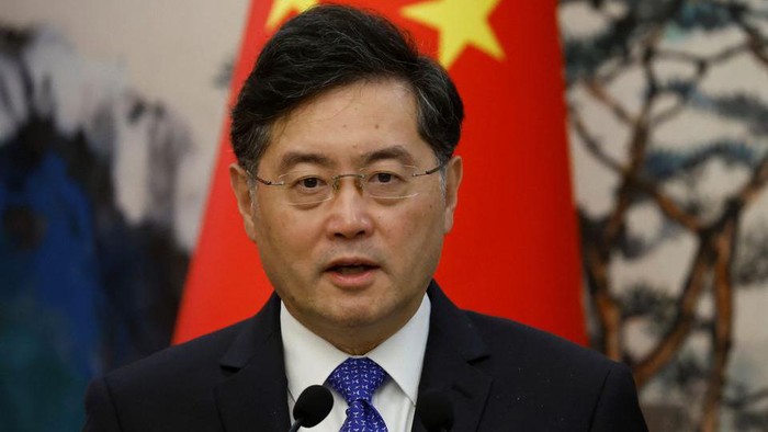 Chinese Foreign Minister Qin Gang attends a press conference after talks with his Dutch counterpart Wopke Hoekstra in Beijing, China, May 23, 2023. REUTERS/Thomas Peter/Pool/file photo Acquire Licensing Rights