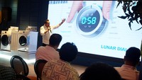 Berbagai tipe dan pilihan produk mesin cuci terbaru Midea Indonesia itu dikenalkan pada masyarakat. Mulai dari kategori Dryer dengan model MD100A70 dan kapasitas 7 Kg. Pada kategori Front Loading, ada model MF100W75 dengan kapasitas 7,5 Kg, MF100W85B dan MF200W85B kapasitas 8,5 Kg serta MF200W95B dengan kapasitas paling besar 9,5 Kg.