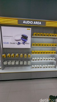 Realme Experience Store