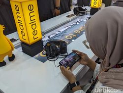 Berkunjung ke Toko Terbesar Realme di Asia Tenggara