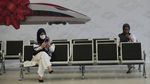 Semringah Warga Jajal Kereta Cepat Jakarta-Bandung