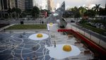 Telur Ceplok Raksasa Hiasi Alun-alun Sao Paulo Brasil