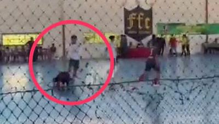 Viral atlet futsal ditendang saat sujud syukur di Porprov Jatim
