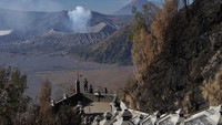 Balai Besar Taman Nasional Bromo Tengger Semeru (BBTNBTS) kembali membuka kawasan wisata Gunung Bromo. 