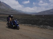 Suasana Hari Pertama Wisata Gunung Bromo Dibuka Usai Kebakaran