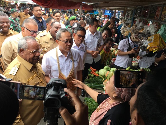 Zulkifli Hasan di Timika