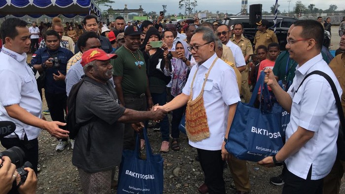 Zulkifli Hasan di. Timika