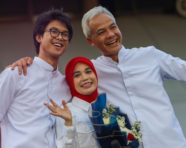 Pernah menorehkan sejumlah prestasi, Alam Ganjar saat ini diketahui tengah melanjutkan pendidikan dengan berkuliah di UGM. Foto: Instagram/@alamganjar