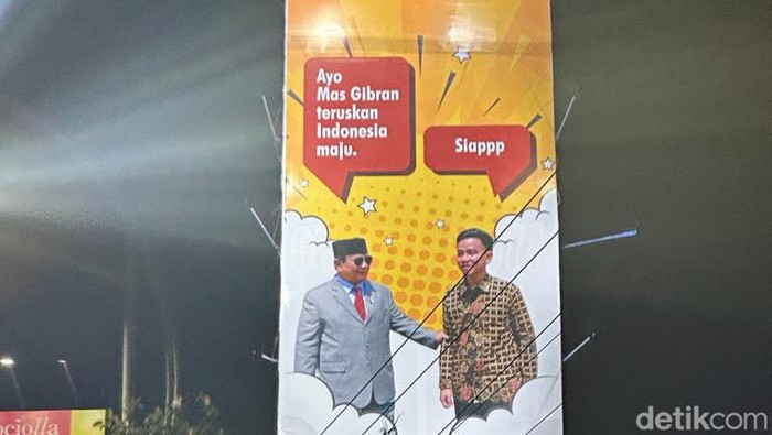 Baliho Prabowo-Gibran bermunculan di Surabaya