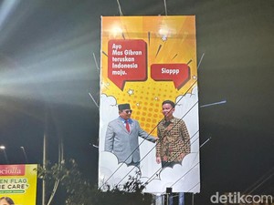 Baliho Prabowo-Gibran Teruskan Indonesia Maju Muncul di Surabaya