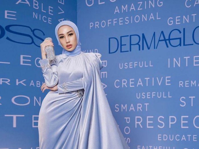 dr Reza Gladys