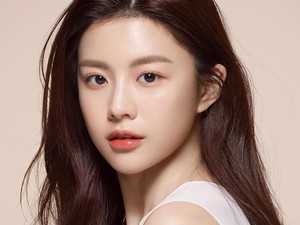 5 Profil Pemain Someday Wise Resident Life, Go Yoon Jung Jadi Dokter Obgyn
