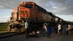 Kerap Ditumpangi Migran Ilegal, Kereta Kargo di Meksiko Berhenti Operasi