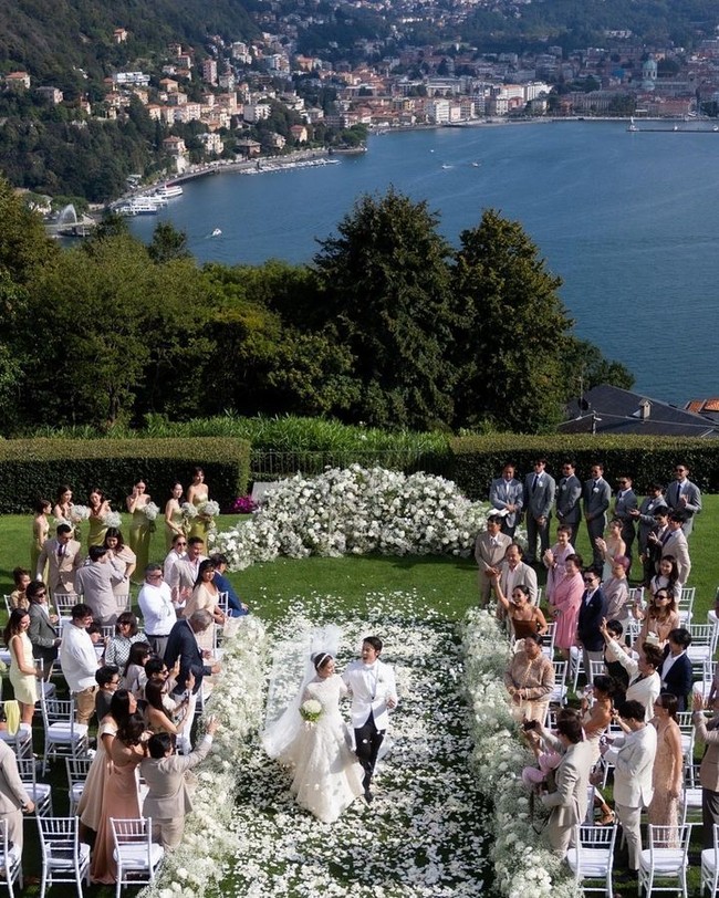 Mark Prin dan Kimberley Anne pertama kali bertemu pada 2011 dalam drama Sar Noom Nuer Tong (Three Golden Men). Paangan yang mendapat penghargaan Fantasy Couple of the Year pada 2012 dan 2013 itu juga pernah dipasangkan dalam Punya Chon Kon Krua (The Kitchen Scholar). Foto: Instagram @ kimmy_kimberley