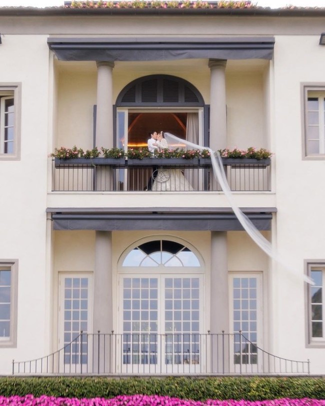 Pasangan tersebut menikah setelah Mark melamar Kimberley di Swiss tahun lalu.Foto: Instagram @ kimmy_kimberley