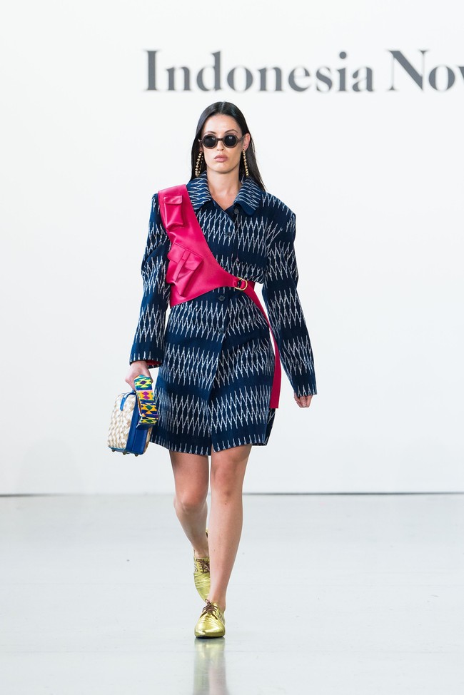 Desainer Merdi Sihombing merilis koleksi Ulos di New York Fashion Week, Amerika Serikat, Rabu [13/9/2023]. Foto: Dok. Tim Merdi Sihombing.