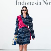 Desainer Merdi Sihombing merilis koleksi Ulos di New York Fashion Week, Amerika Serikat, Rabu [13/9/2023]. Foto: Dok. Tim Merdi Sihombing.