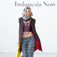 Desainer Merdi Sihombing merilis koleksi Ulos di New York Fashion Week, Amerika Serikat, Rabu [13/9/2023]. Foto: Dok. Tim Merdi Sihombing.