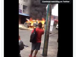 Meme Kocak iOS 17, Pengguna iPhone XS Meringis iPhone X Menangis