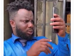 Meme Kocak iOS 17, Pengguna iPhone XS Meringis iPhone X Menangis