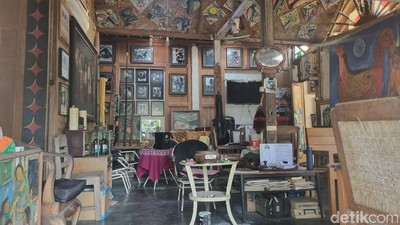 Nostalgia Nuansa Tempo Dulu di Water Castle Cafe Yogya