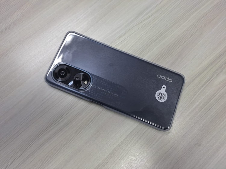 Oppo A98 Oppo A98 5G sudah mulai pre-order. Buat kamu yang tertarik, lihat lebih dekat perangkat ini yuk.