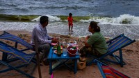 Hal ini juga mengancam sektor pariwisata dan makanan laut.  