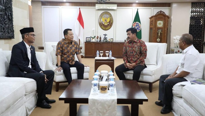 Pj Gubernur Aceh  Achmad Marzuki menemui Menteri ATR/BPN Hadi Tjahjanto