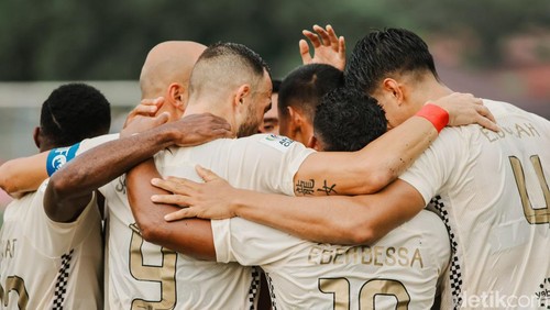 Potret laga Stallion vs Bali United di Filipina.