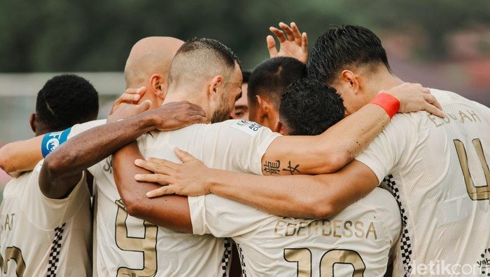 Potret laga Stallion vs Bali United di Filipina.