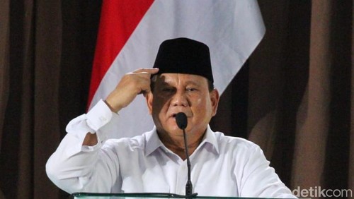 Prabowo Subianto saat menghadiri acara Sarapan Bareng 1.000 Guru Ngaji se-DIY di Prima SR, Sleman, Rabu (20/9/2023).