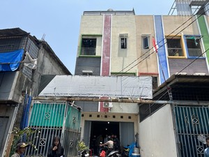 Penjelasan Polisi soal Papan Nama Kantor Law Firm di Pabrik Ciu Jakbar