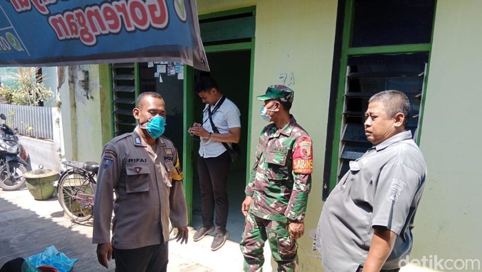 Rumah ditemukannya mayat ibu dan anak di Kediri Kota
