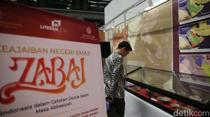 Islamic Book Fair (IBF) kembali digelar Istora Senayan, Jakarta. Acara ini akan berlangsung hingga Minggu 24 September 2023.