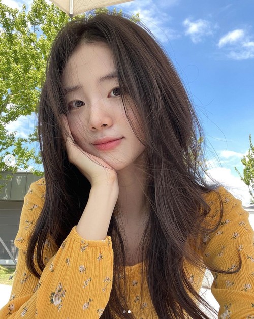 Shin Si Ah