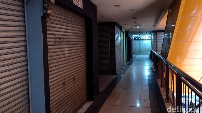Suasana OTC Kebon Kelapa Bandung. Suasana OTC Kebon Kelapa Bandung.