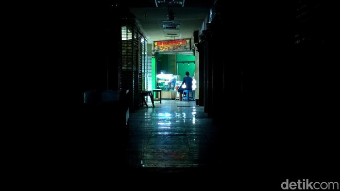 Suasana OTC Kebon Kelapa Bandung. Suasana OTC Kebon Kelapa Bandung.