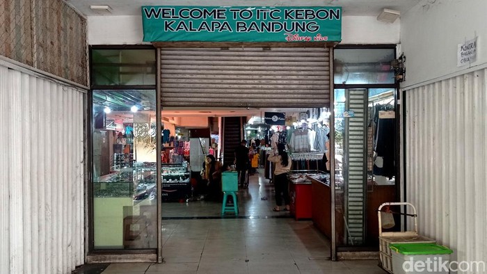 Suasana OTC Kebon Kelapa Bandung. Suasana OTC Kebon Kelapa Bandung.