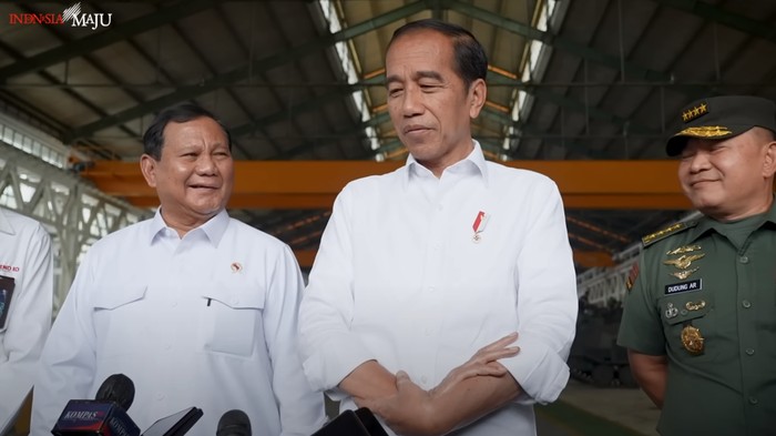 Tawa dan Bantahan Prabowo soal Isu Liar Cekik-Tampar Wamentan