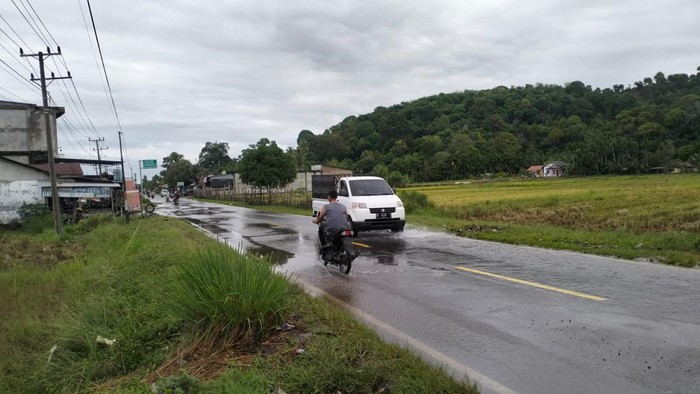 Banjir di jalan nasional wilayah Aceh Selatan sudah surut