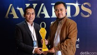 Tim Corporate Communication BNI telah menunjukkan transformasi yang mengesankan dalam penerapan strategi komunikasi digital yang inovatif. Apalagi strategi ini ditunjang dengan memanfaatkan media sosial milik perusahaan yang cukup besar.