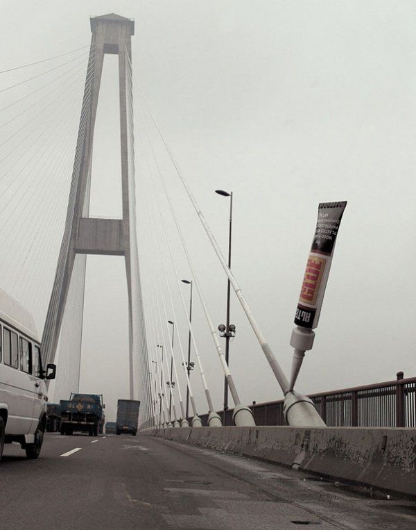 Iklan Lem Super.