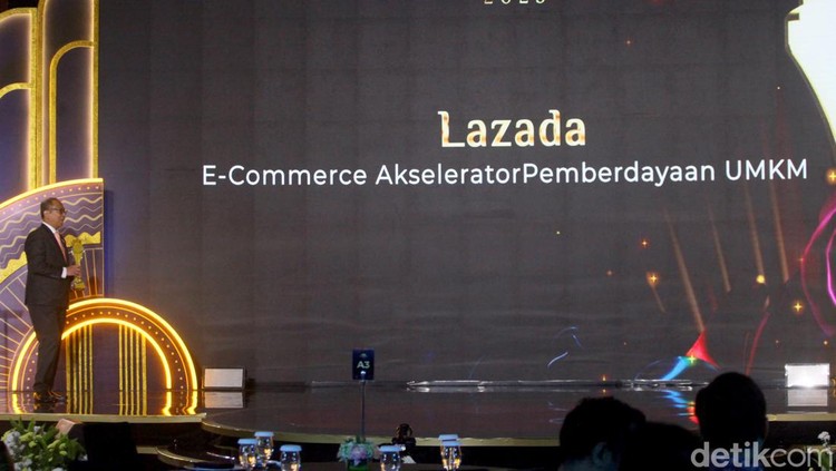 Detikcom Award Nobatkan Lazada E-Commerce Pendukung UMKM Lazada meraih Detikcom Awards 2023 atas kiprahnya menjadi e-commerce pendukung pelaku usaha mikro, kecil dan menengah (UMKM) di Tanah Air.
