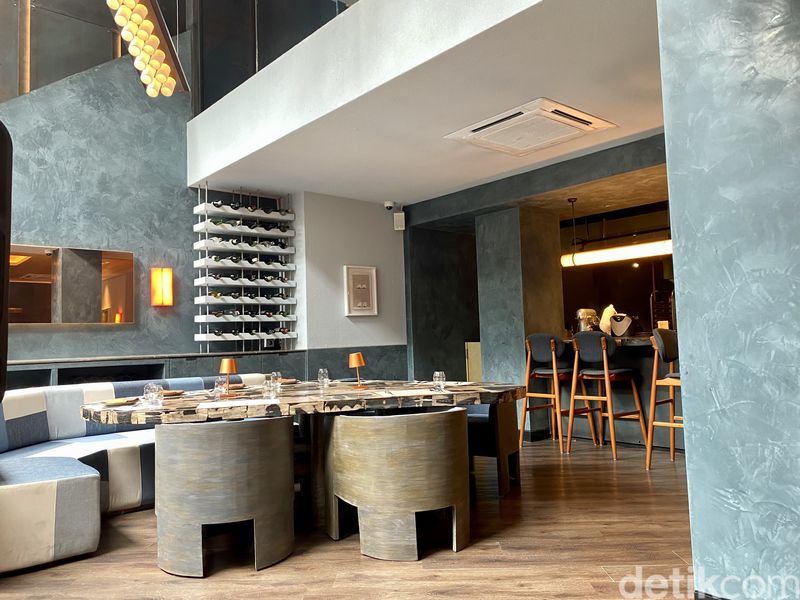 Di Restoran Ini Ada Hidangan Pan-Asian yang Dimasak dengan Kayu Bakar