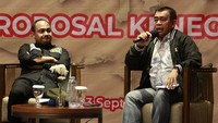 Wakil Ketua Komite II DPD RI Bustami Zainudin memberikan pemaparan dalam diskusi Membedah 5 Proposal Kenegaraan DPD RI.  