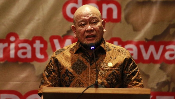 Ketua Komite 1 DPD RI Fachrul Razi dan Wakil Ketua Komite 2 DPD RI Bustami Zainudin menjadi pembicara dalam diskusi Koordinatoriat Wartawan Parlemen di Cirebon, Jawa Barat, Kamis (21/9/2023). Diskusi ini membahas 