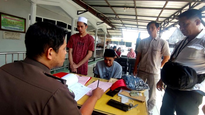 Dua terdakwa pembunuh cewek open BO di Mojokerto